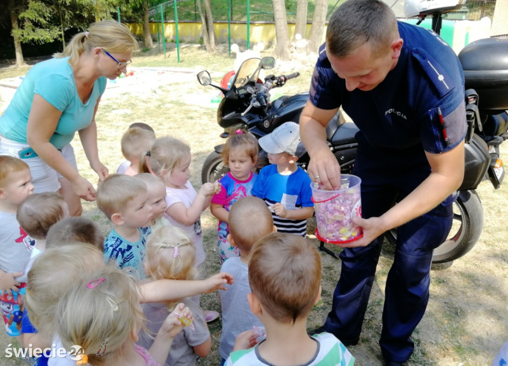 Policjanci wybrali się do żłobka