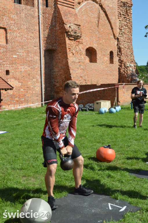 Zamek pełen herosów