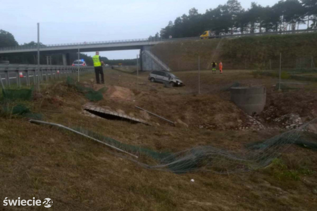 Zasnął za kierownicą