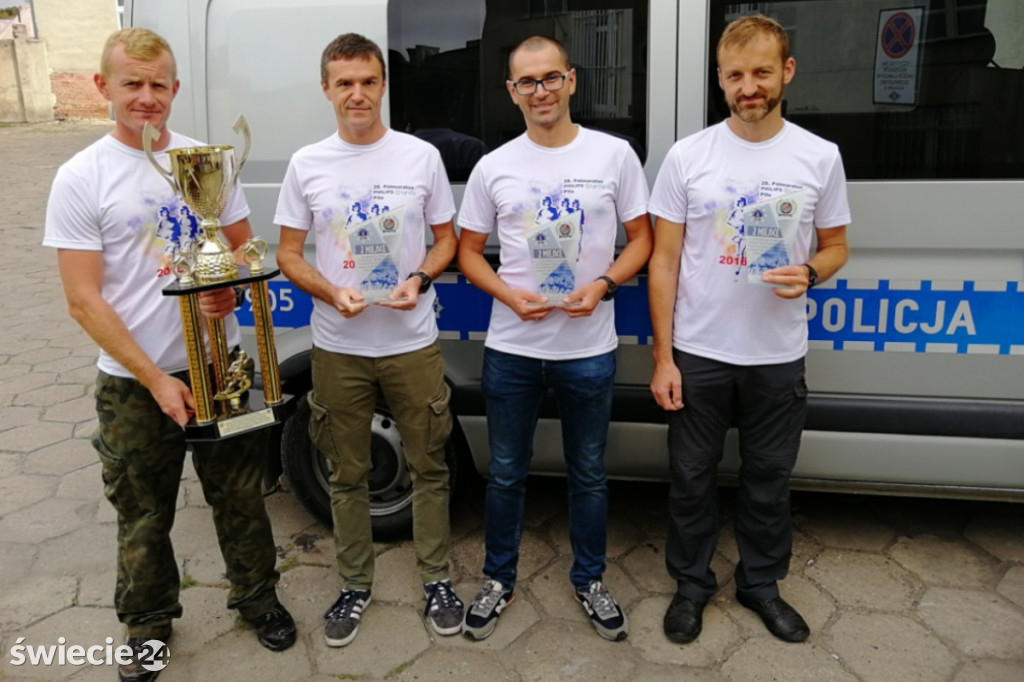Policjanci ze Świecia na podium