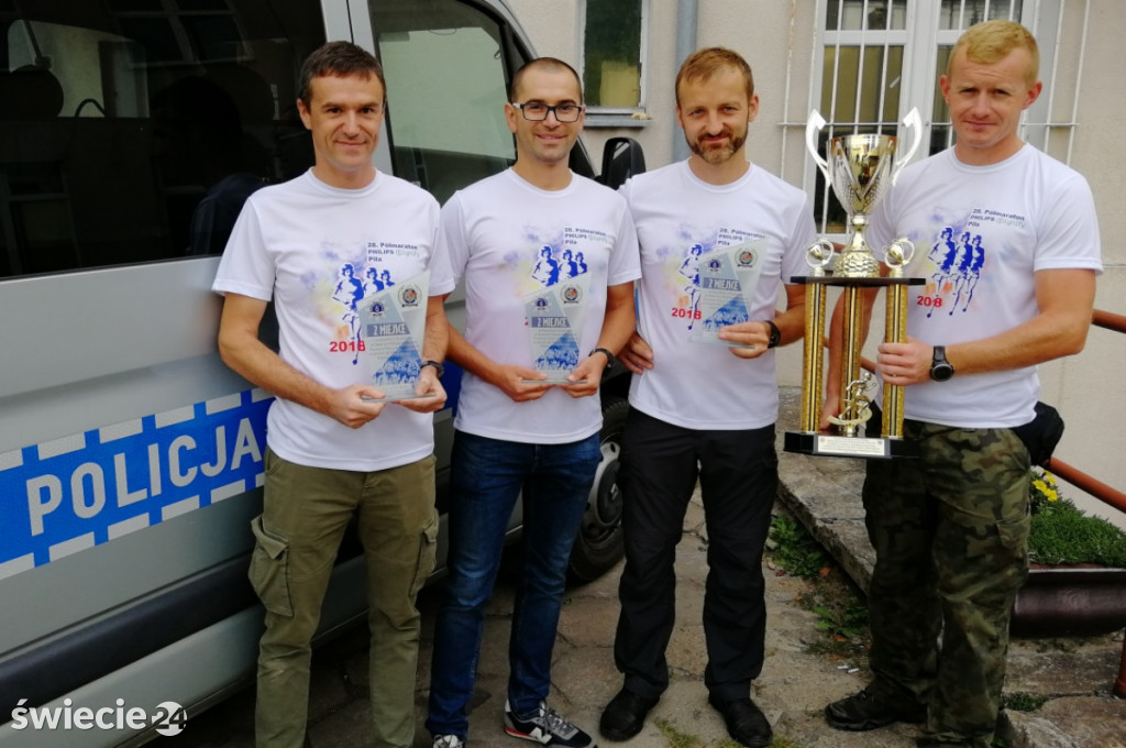 Policjanci ze Świecia na podium