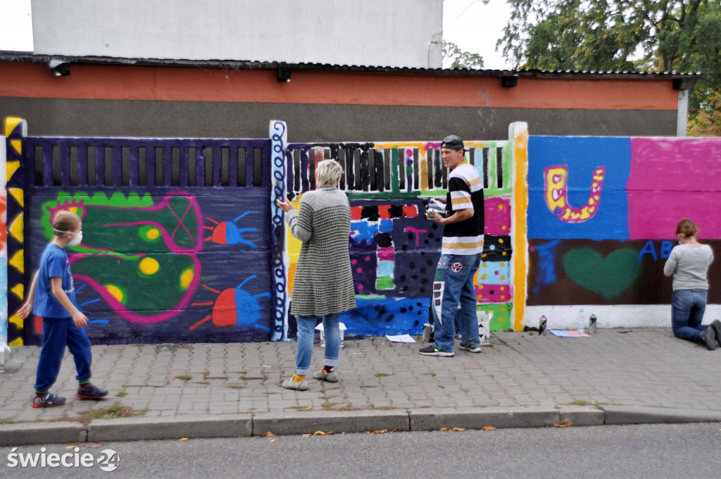 Kolorowe murale przy ul. Wyzwolenia