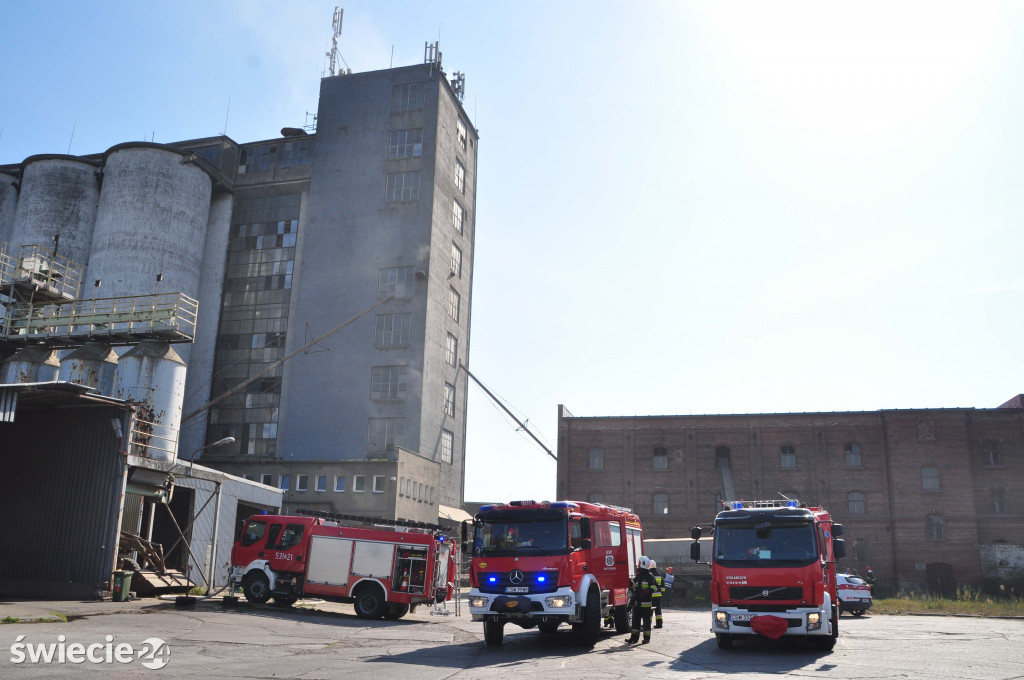 Przechowo. Ogień w elewatorze