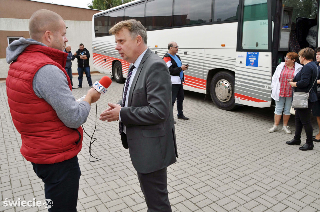 Wyborczy autobus Woźniaka