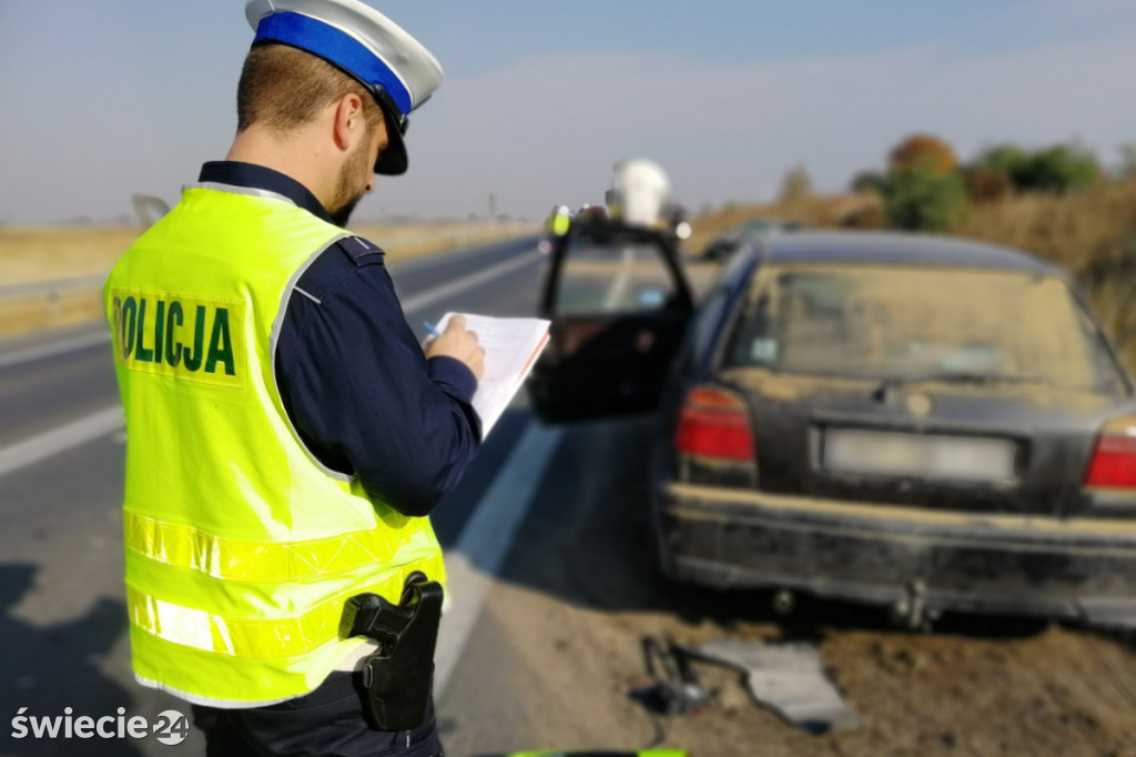 Groźny wypadek z udziałem autobusu