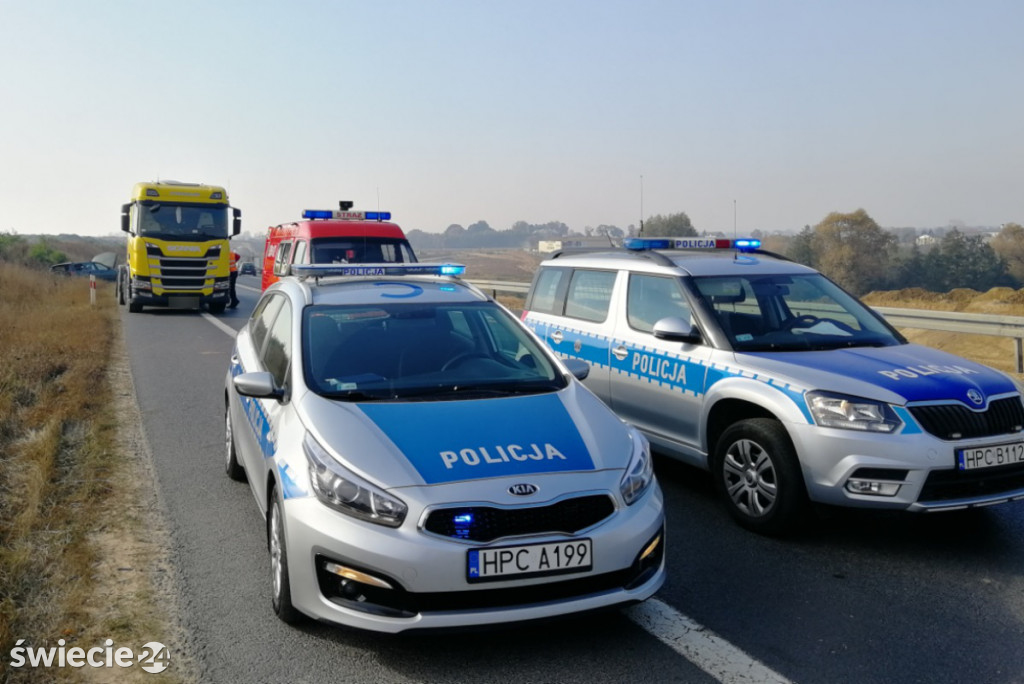 Groźny wypadek z udziałem autobusu