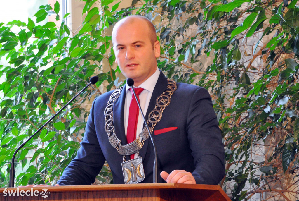 Nowy burmistrz zaprzysiężony