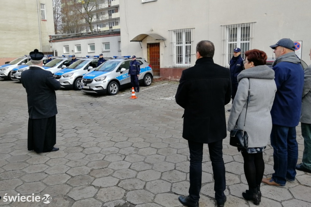 Nowe auta w świeckiej policji