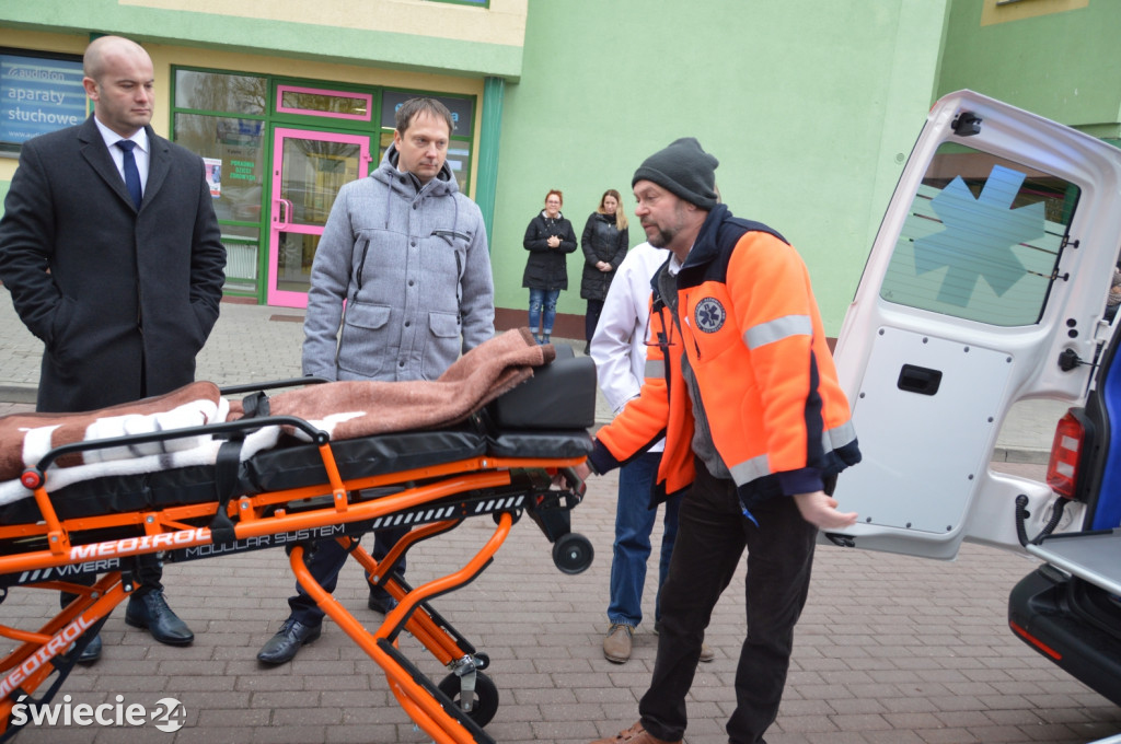Nowa karetka w Zielonej Przychodni