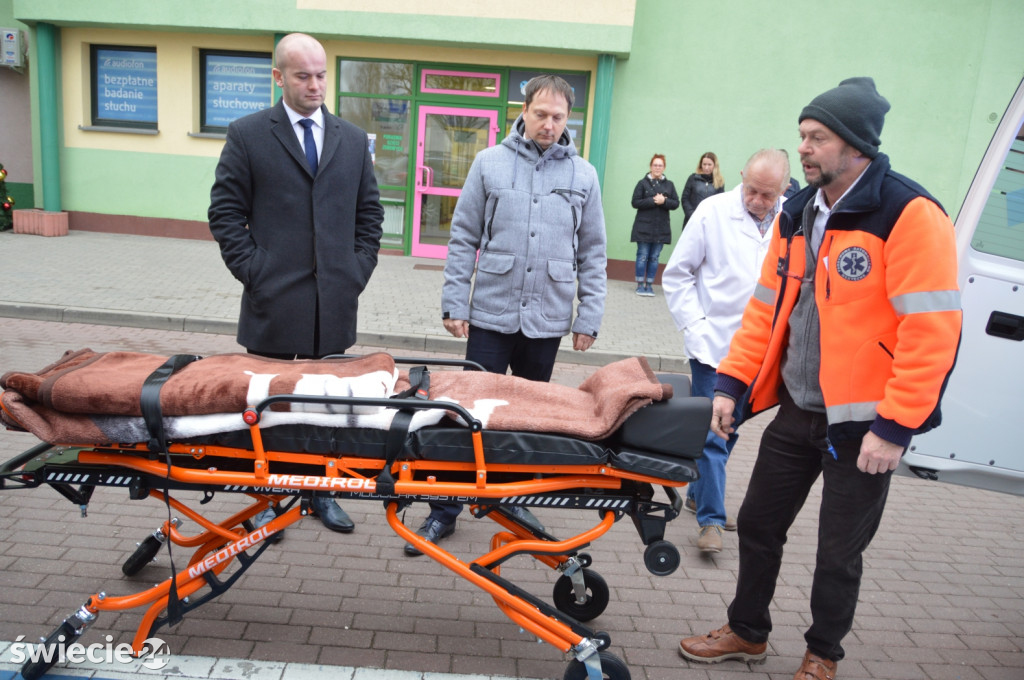 Nowa karetka w Zielonej Przychodni