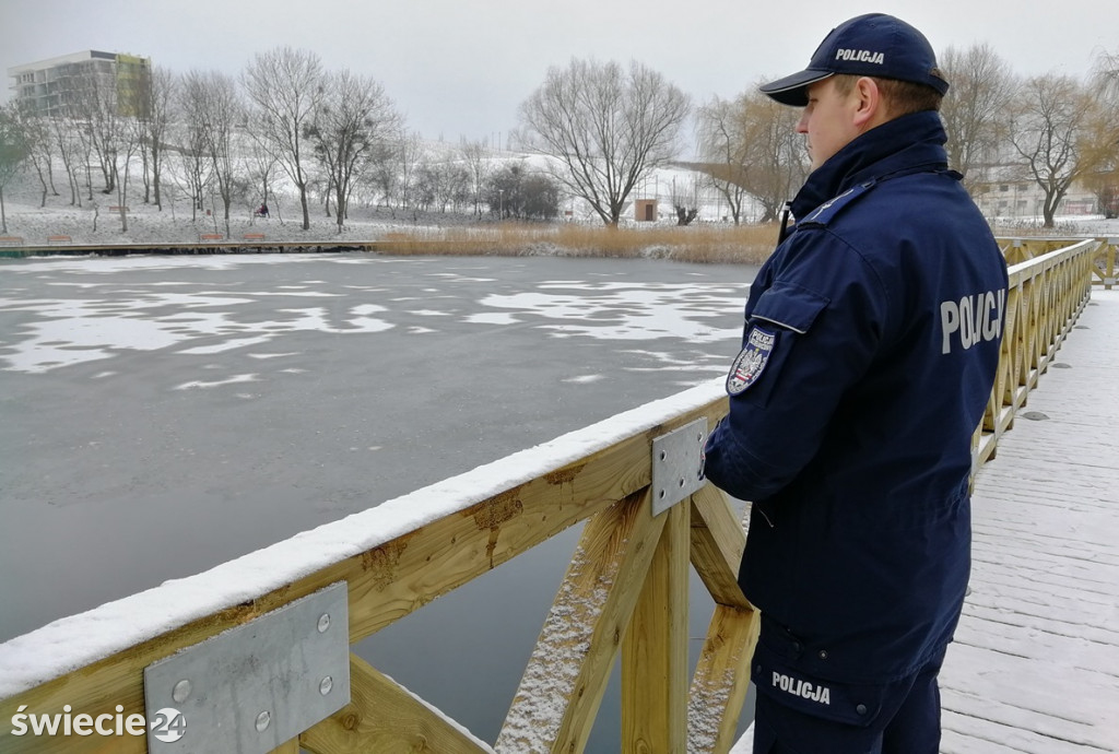 Uważaj by nie załamał się pod tobą lód