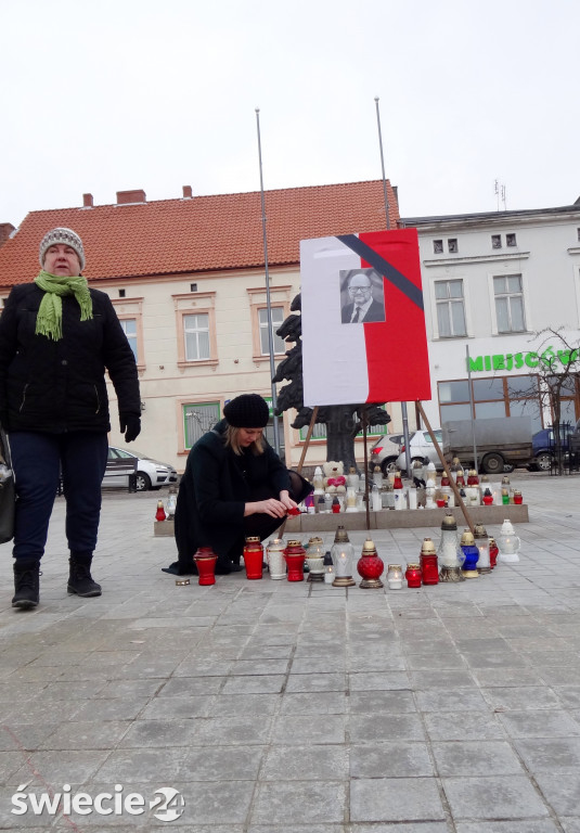 Świecianie upamiętnili Adamowicza