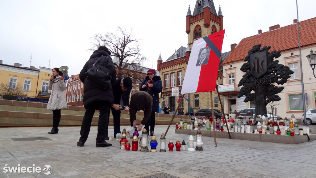 Świecianie upamiętnili Adamowicza