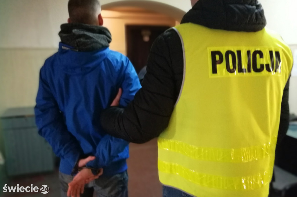 Nastolatek złapany z narkotykami