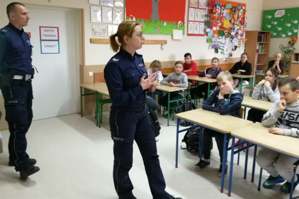 Spotkanie z policjantami w Grucznie