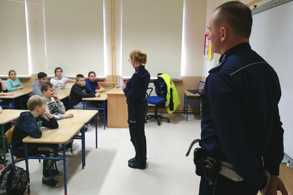 Spotkanie z policjantami w Grucznie
