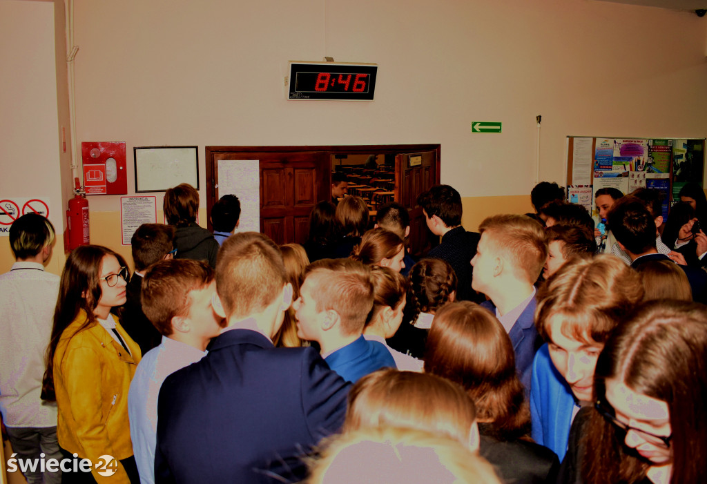 Gimnazjaliści przystąpili do egzaminu