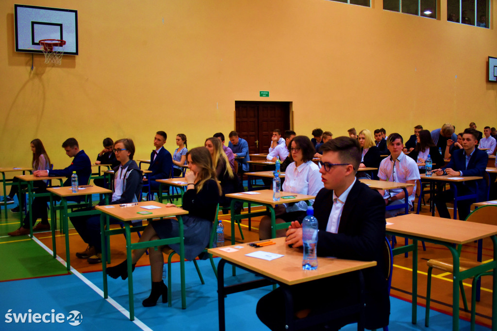Gimnazjaliści przystąpili do egzaminu