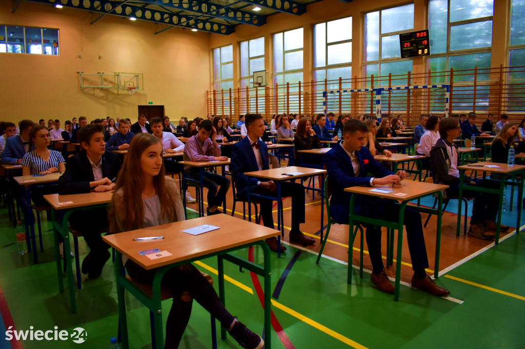 Gimnazjaliści przystąpili do egzaminu