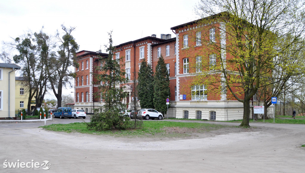Zmodernizują teren przy szpitalu