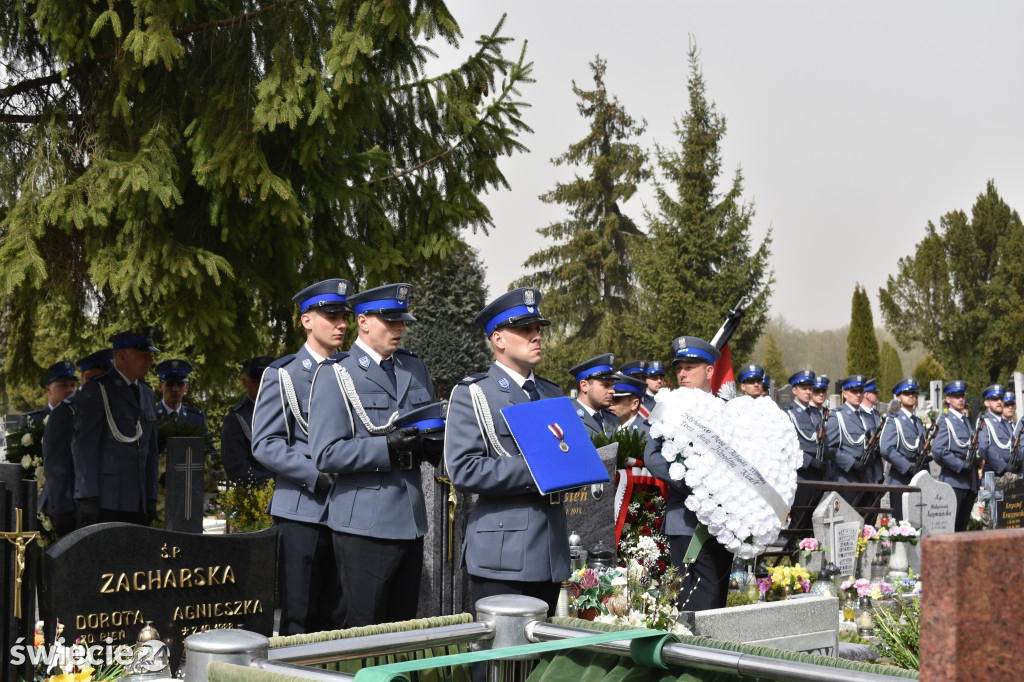 Z honorami pochowano policjanta