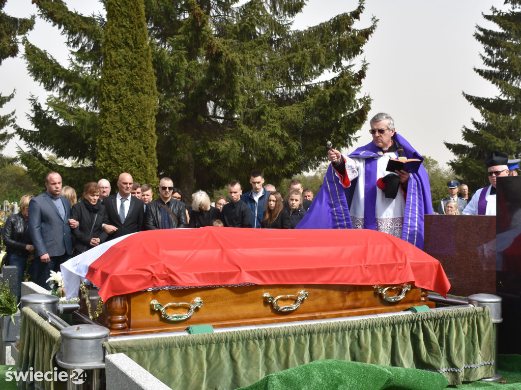 Z honorami pochowano policjanta