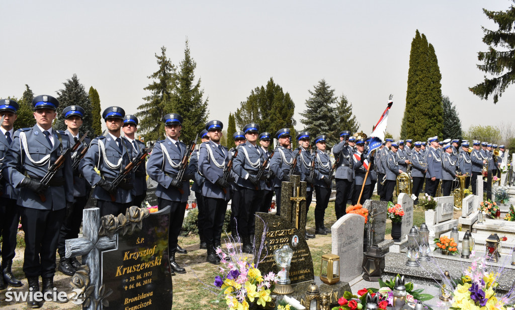 Z honorami pochowano policjanta