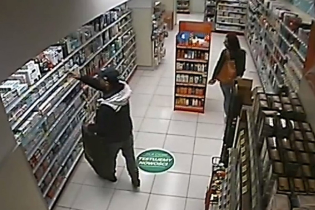 To oni okradli drogerię w Świeciu