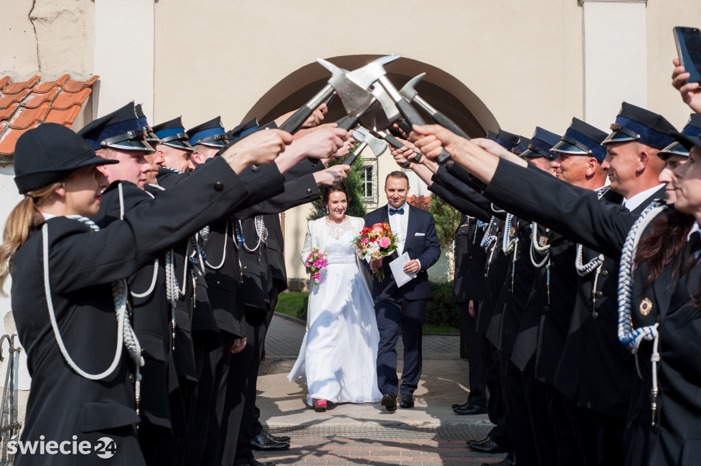 Strażacy na ślubie druhny Magdy
