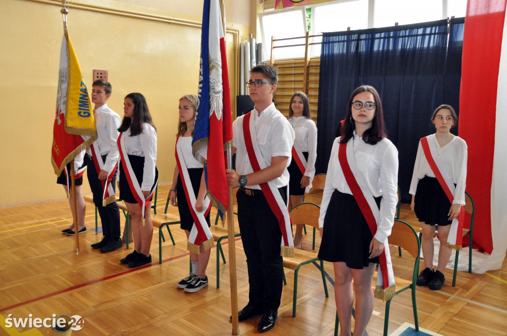 Pożegnanie absolwentów w SP 8