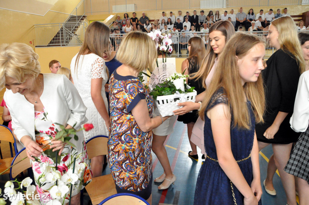 Pożegnanie absolwentów w SP 8