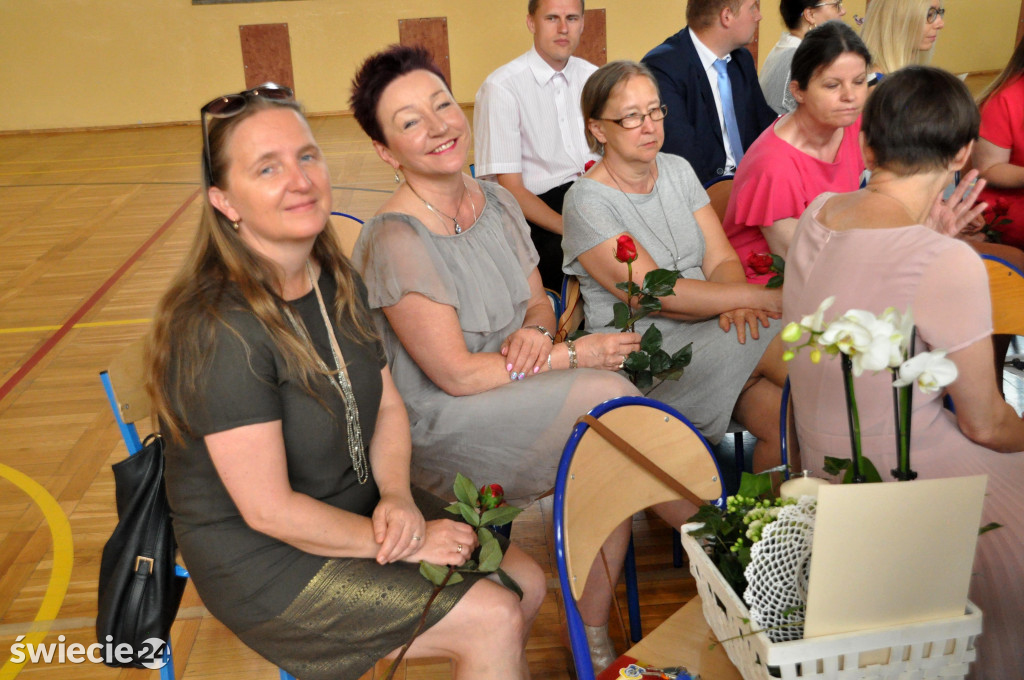 Pożegnanie absolwentów w SP 8