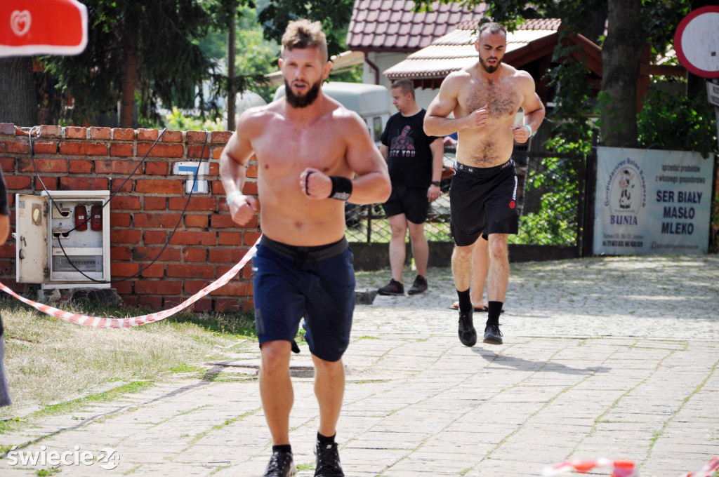 Siłacze i siłaczki rywalizowali pod zamkiem