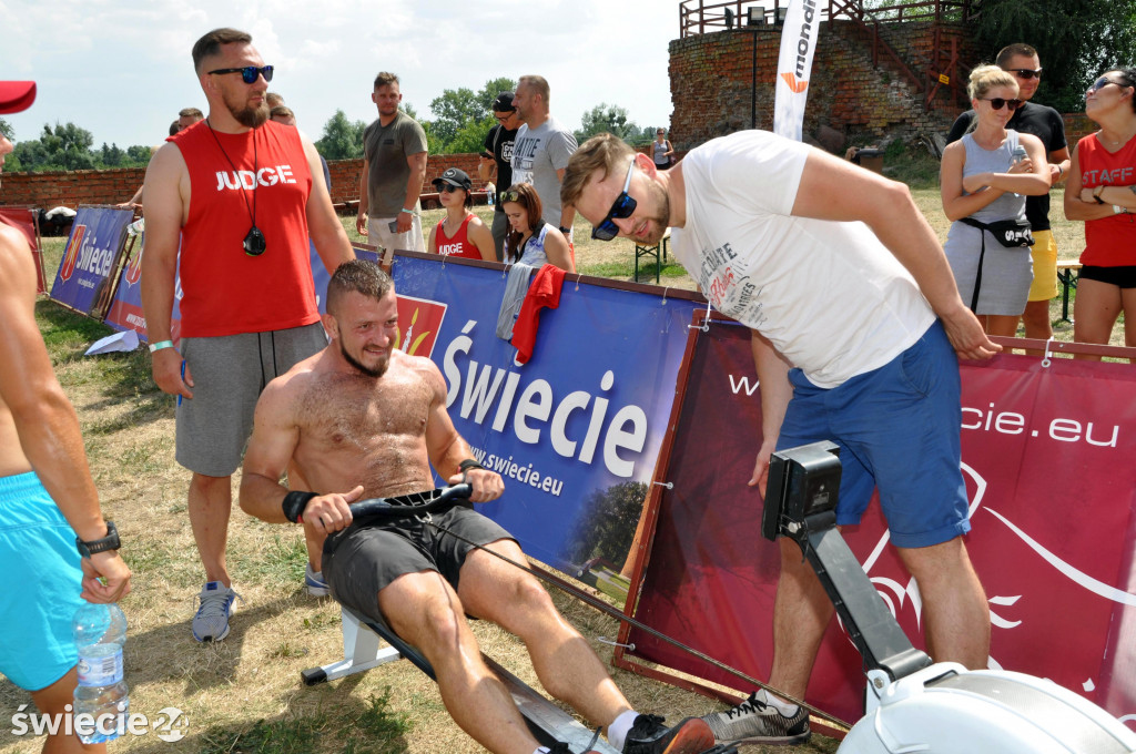 Siłacze i siłaczki rywalizowali pod zamkiem