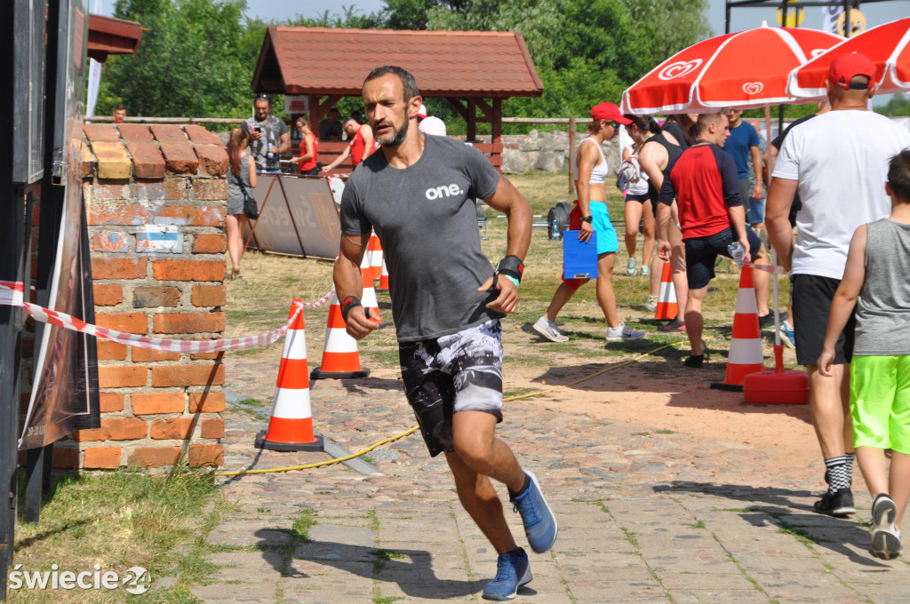 Siłacze i siłaczki rywalizowali pod zamkiem