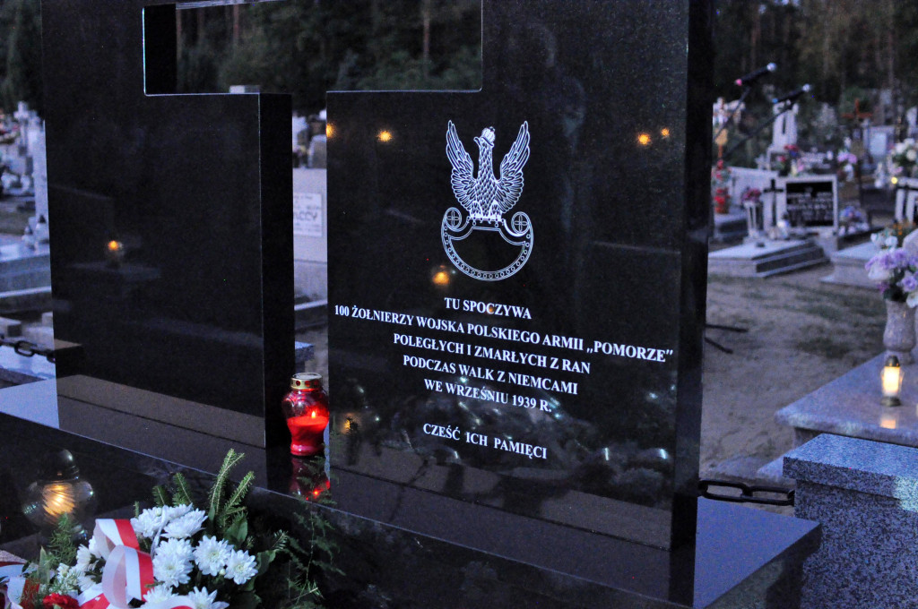 Odsłonięcie pomnika w Przechowie