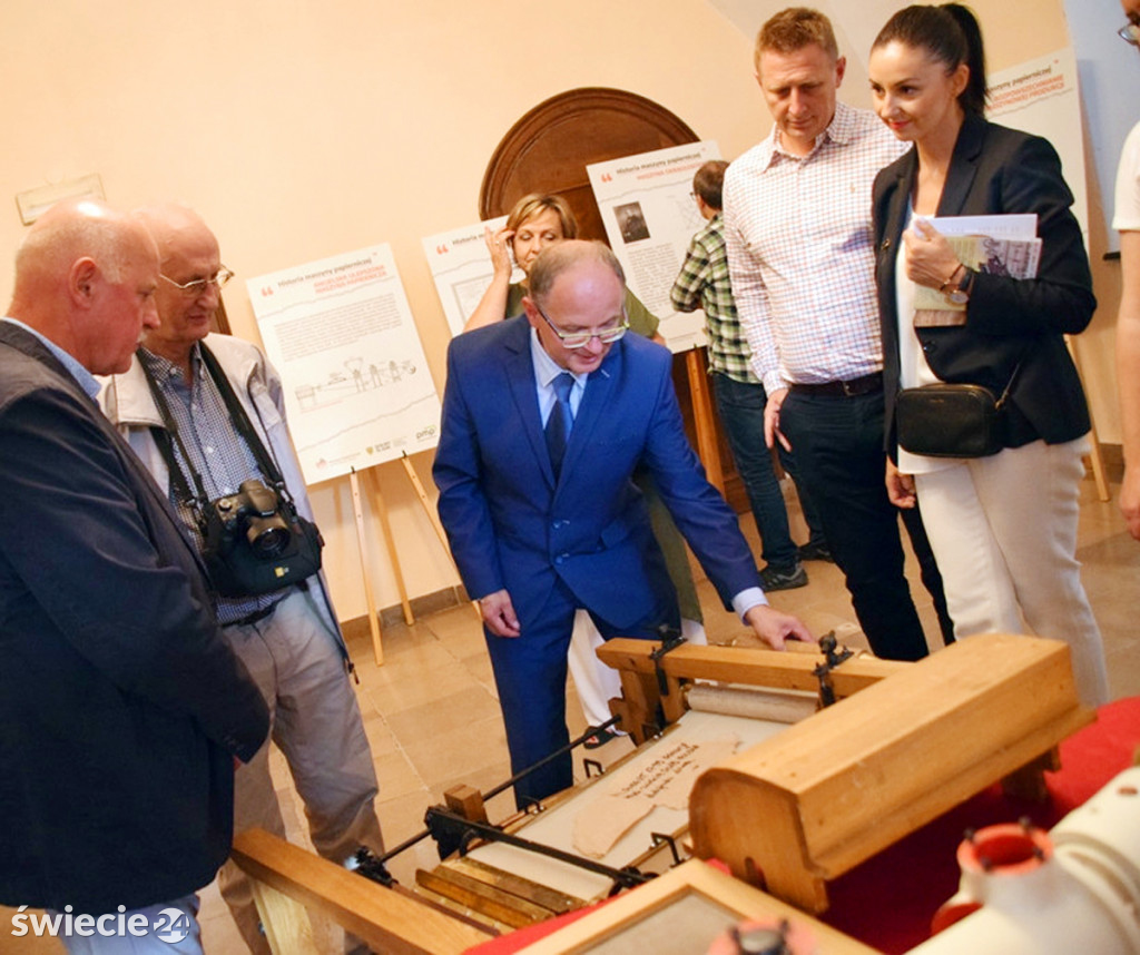 Wystawa o rozwoju papiernictwa