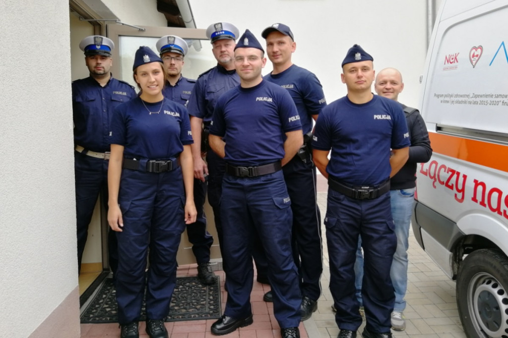 Policjanci oddali krew dla chorego kolegi
