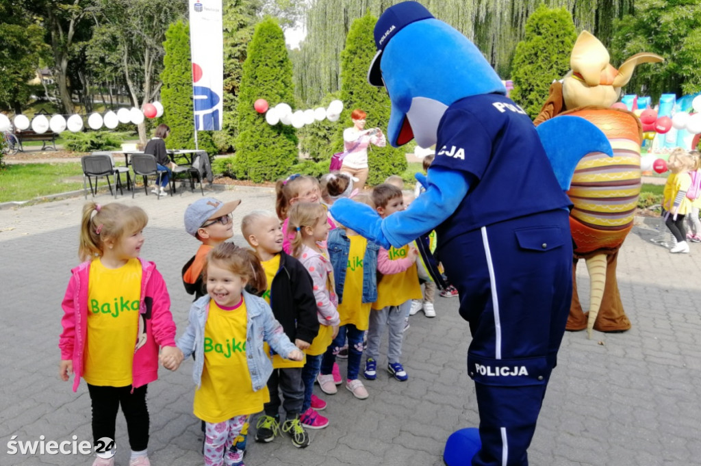 Polfinek i dzieci na pikniku GTU
