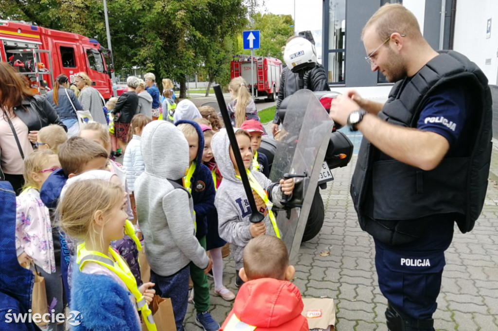 Polfinek i dzieci na pikniku GTU