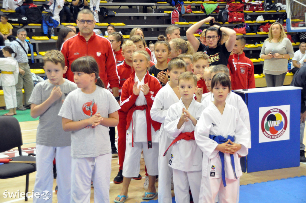 370 karateków walczyło w Świeciu