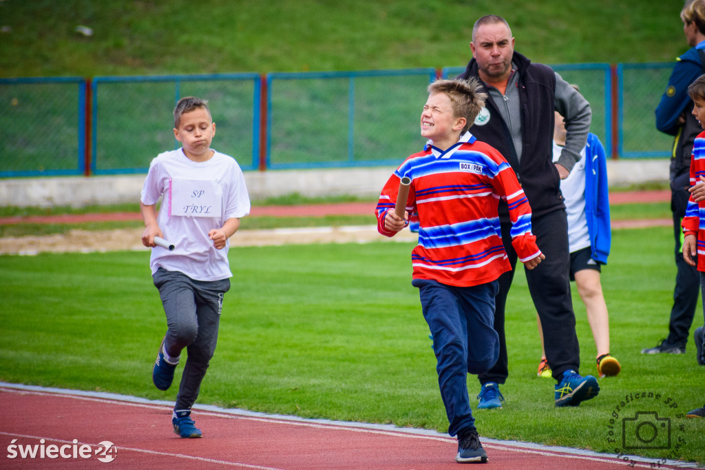 Festiwal sztafet na stadionie Wdy Świecie