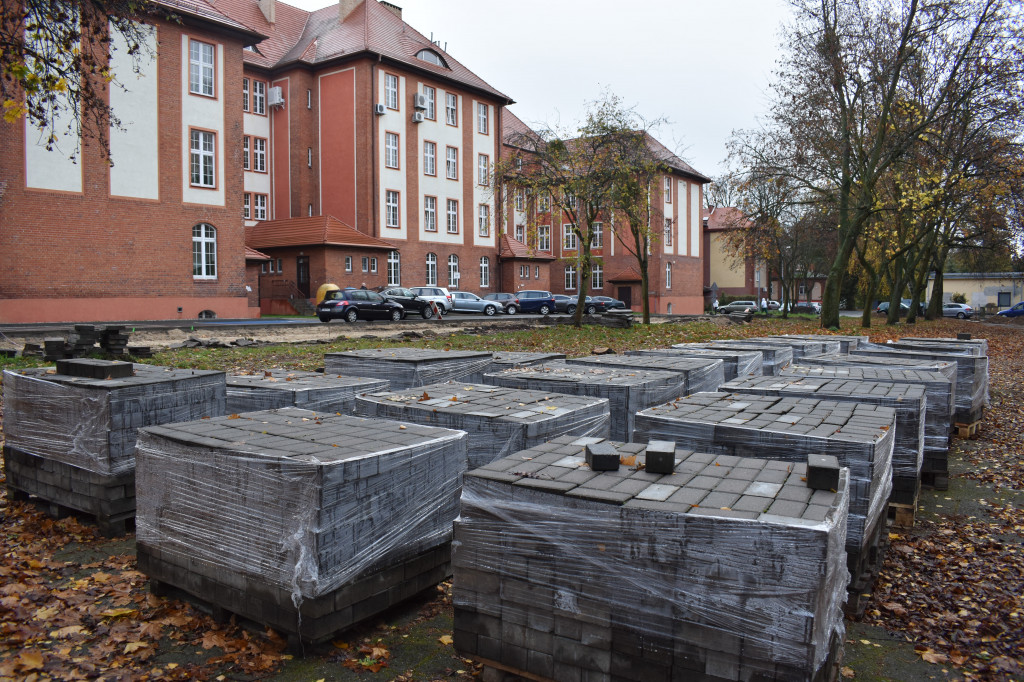 Miasto buduje parking przy ul. Hallera