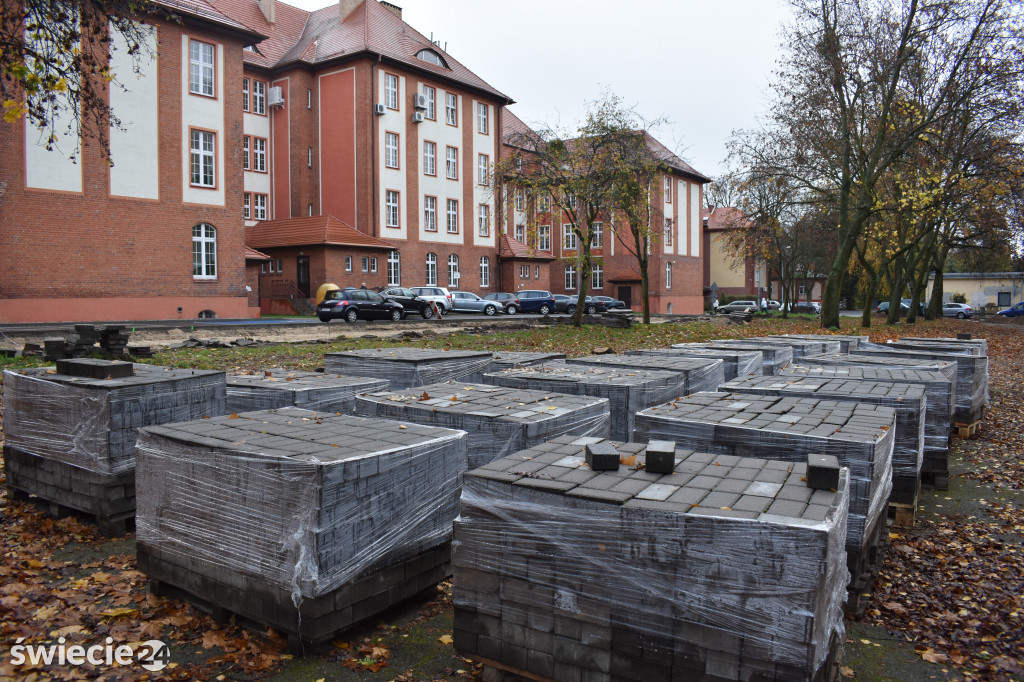 Miasto buduje parking przy ul. Hallera
