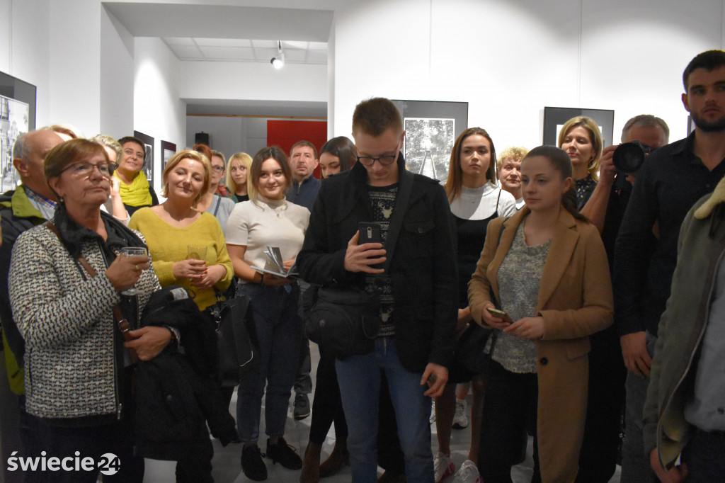 Robili zdjęcia puszkami po kawie