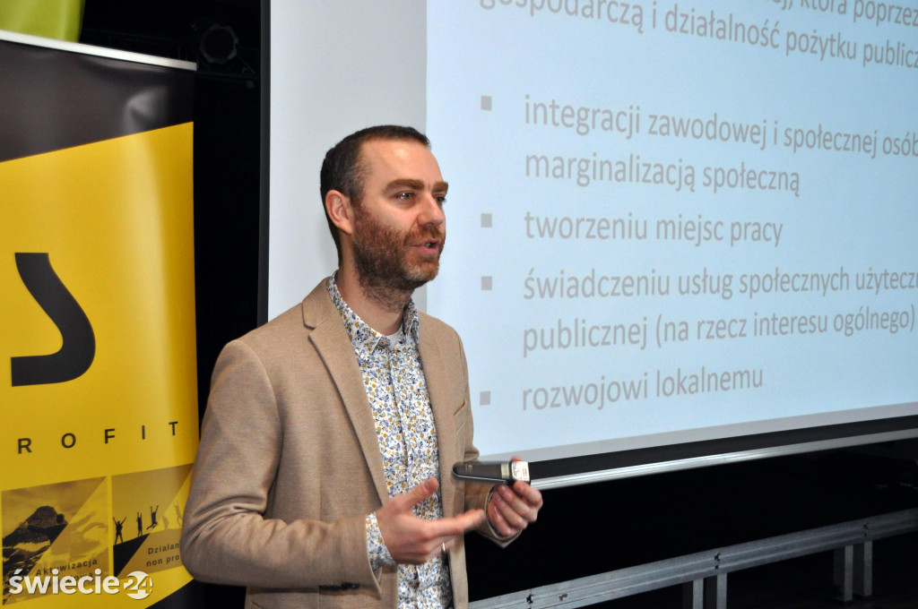 Quiz z Ekonomią Społeczną