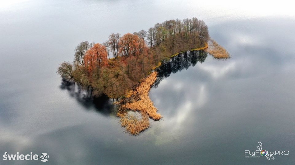 Zobaczcie jak piękne są jeziora jesienią