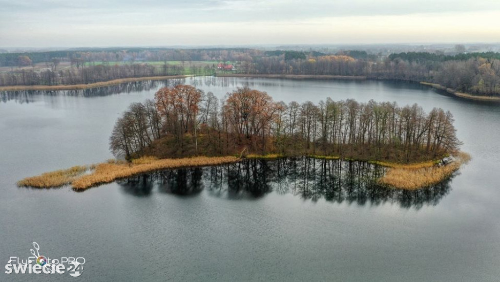 Zobaczcie jak piękne są jeziora jesienią