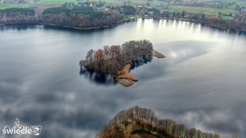 Zobaczcie jak piękne są jeziora jesienią