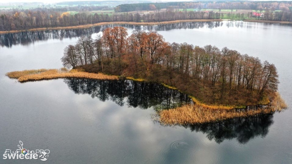 Zobaczcie jak piękne są jeziora jesienią